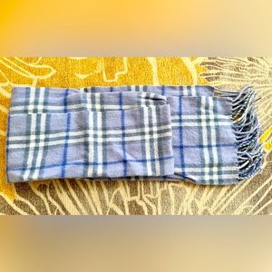 Burberry 100% cashmere scarf